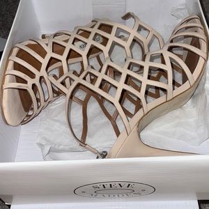 Steve Madden heels size 8W